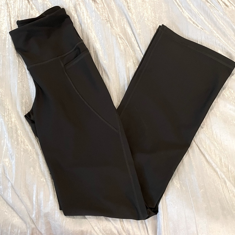Womens Old Navy Active Powersoft Flared Yoga Pants